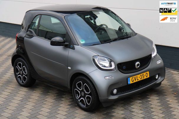 Smart ForTwo EQ 60 kW image number 2