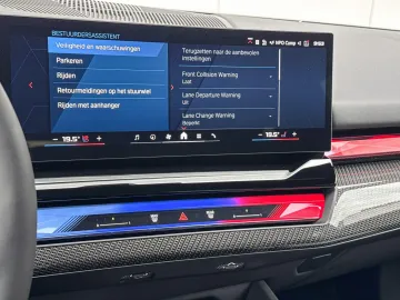 Car image 33