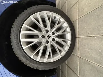 Car image 29