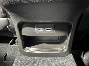 Car image 37