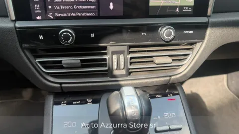 Car image 49