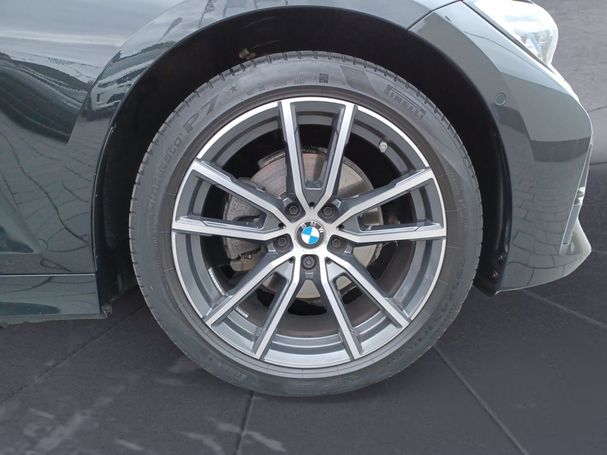 BMW 320d Touring xDrive 140 kW image number 13