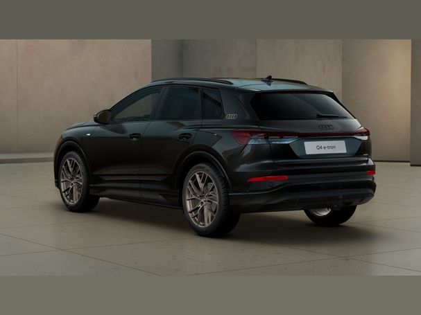 Audi Q4 45 quattro e-tron 210 kW image number 2