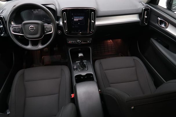 Volvo XC40 T2 Momentum 95 kW image number 5