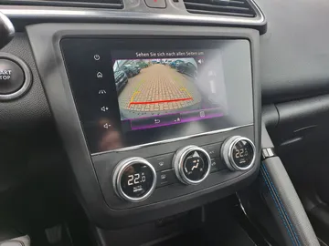 Car image 24