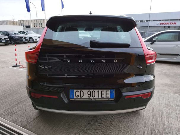 Volvo XC40 1.5 T2 Momentum 95 kW image number 6