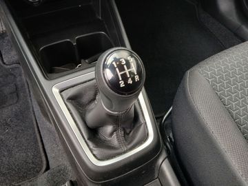 Car image 24