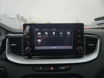 Car image 24