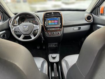 Car image 13