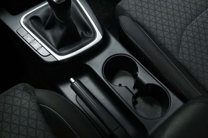 Car image 37