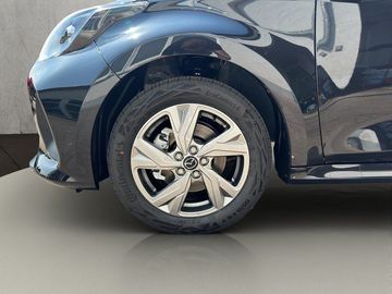 Car image 19