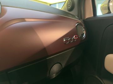 Car image 26