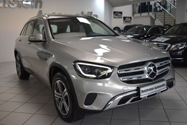 Mercedes-Benz GLC 300 de 225 kW image number 2