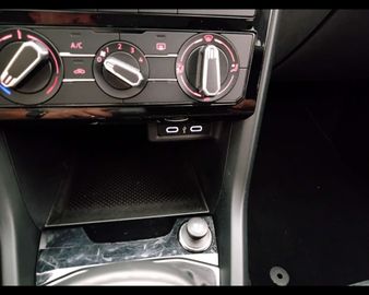 Car image 31