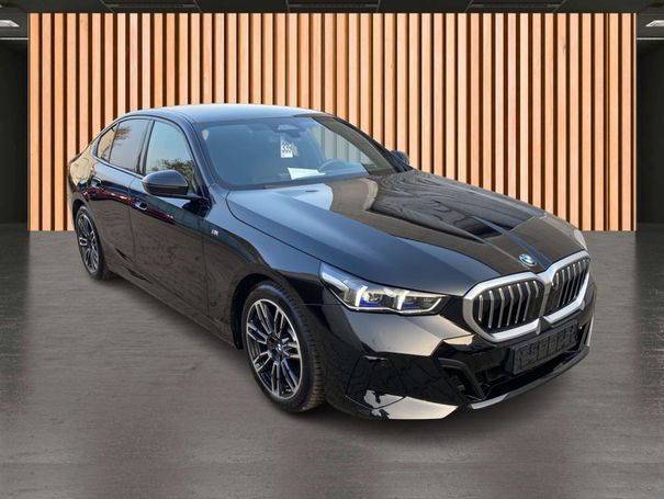 BMW 520i 140 kW image number 16