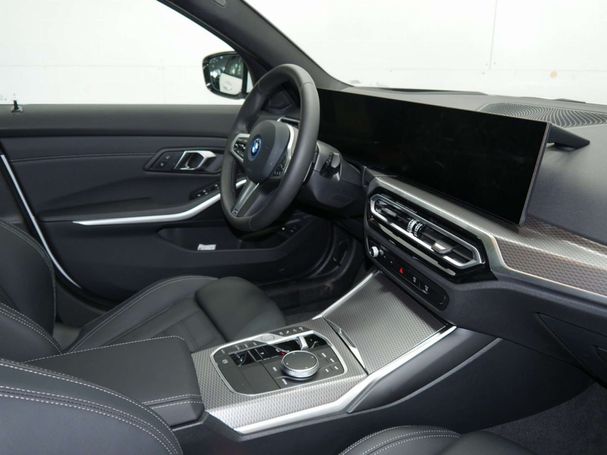 BMW 330e Touring M 215 kW image number 4