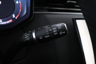 Car image 48