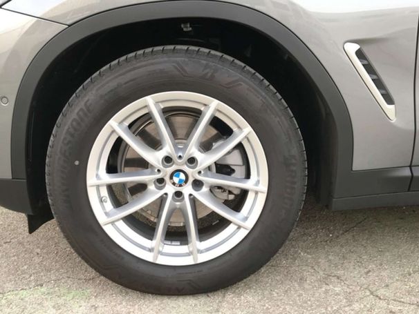 BMW X3 xDrive 140 kW image number 25