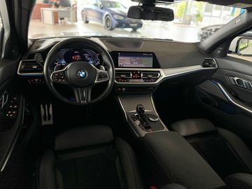 Car image 33