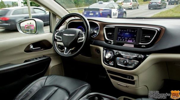 Chrysler Pacifica 210 kW image number 22