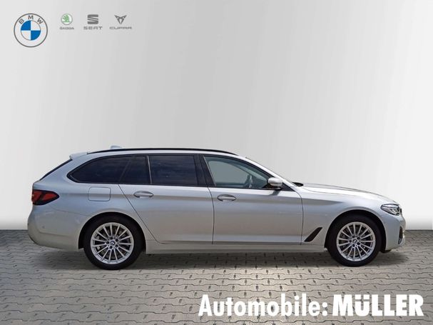 BMW 530i Touring xDrive 185 kW image number 3