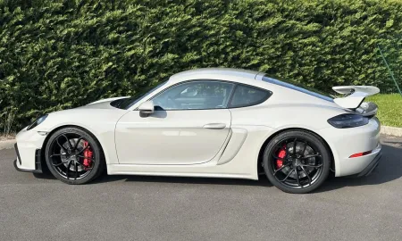 Car image 4