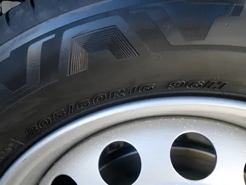 Car image 34