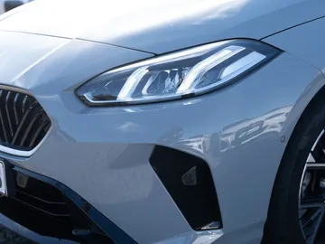 Car image 28
