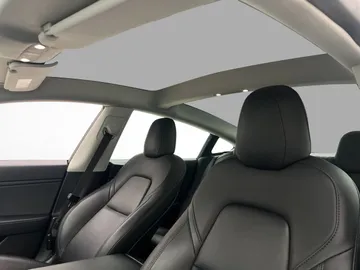 Car image 35