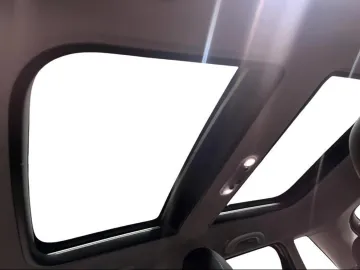 Car image 32