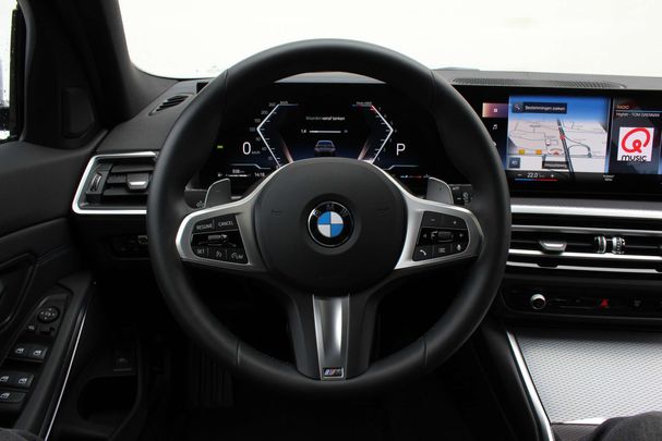 BMW 318i Touring 115 kW image number 15