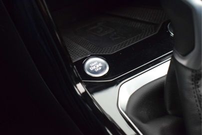 Car image 36