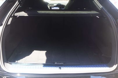 Car image 37