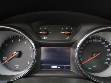 Car image 24