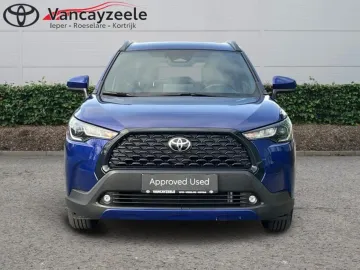Car image 4