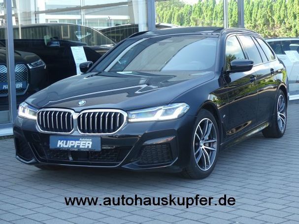 BMW 530i Touring M 180 kW image number 1