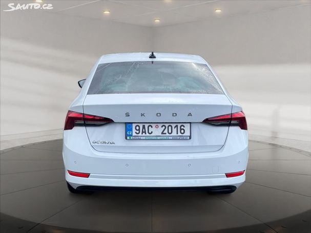 Skoda Octavia 2.0 TDI DSG Ambition 110 kW image number 4