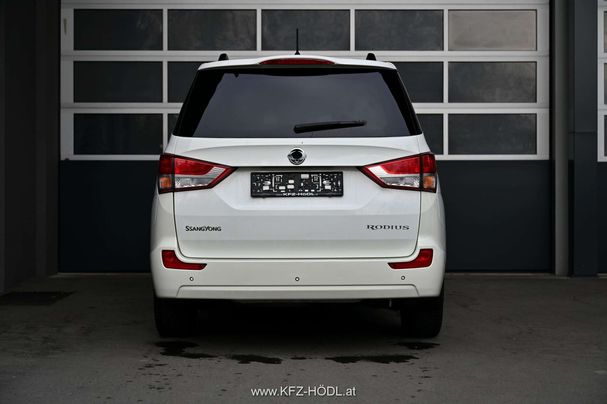 SsangYong Rodius 4WD 131 kW image number 4