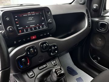 Car image 11