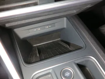 Car image 50