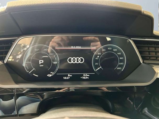 Audi Q8 e-tron S-line 300 kW image number 13