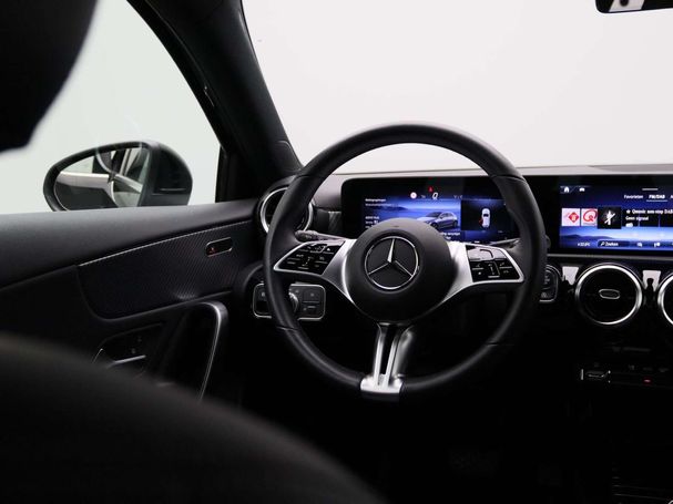 Mercedes-Benz A 180 100 kW image number 10