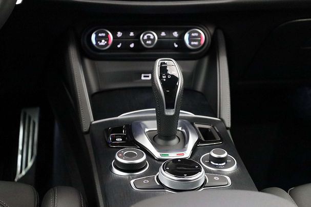 Alfa Romeo Stelvio 2.2 16V AT8 Q4 154 kW image number 28