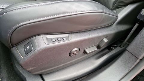 Car image 36