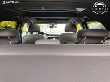 Car image 42