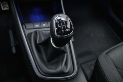 Car image 35