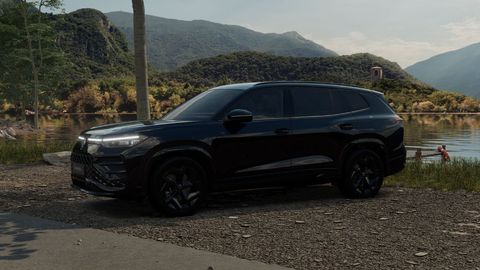 Car image 5