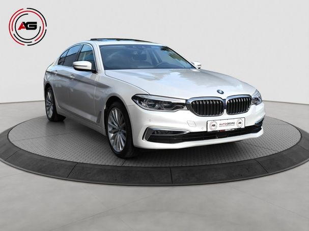 BMW 540i Luxury Line 250 kW image number 2