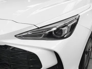 Car image 24