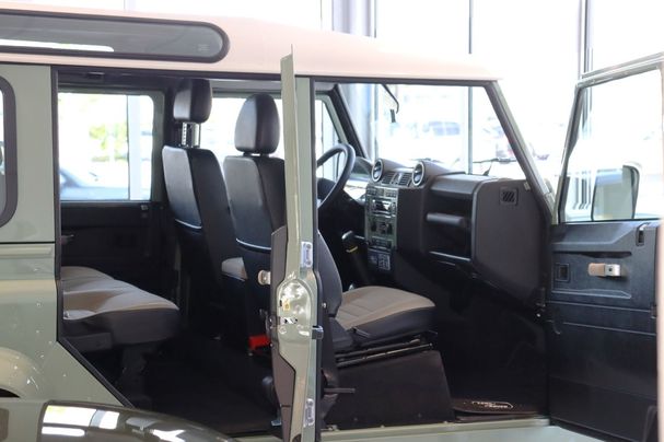 Land Rover Defender 110 90 kW image number 28